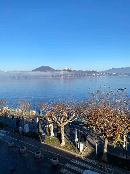 Babalu Con Vista Lago 阿罗纳 外观 照片